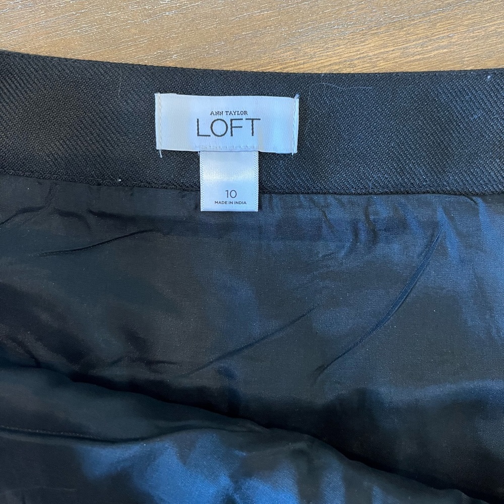 Loft Skirt - Picture 3 of 7